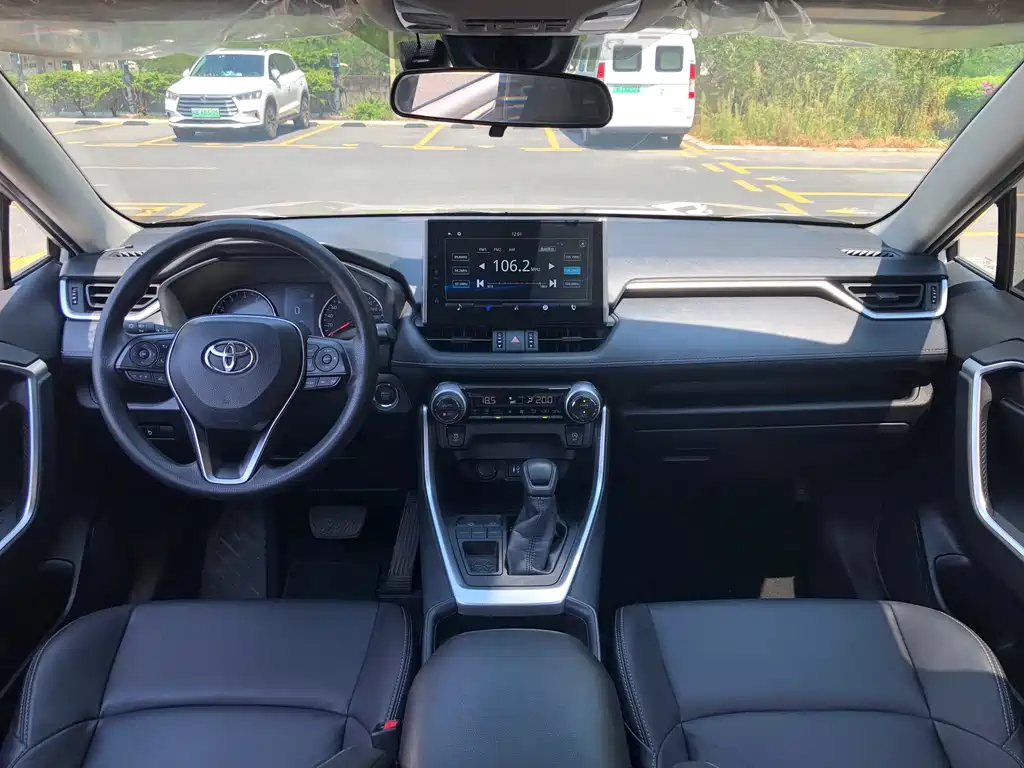 Toyota Wildlander — миниатюра 10
