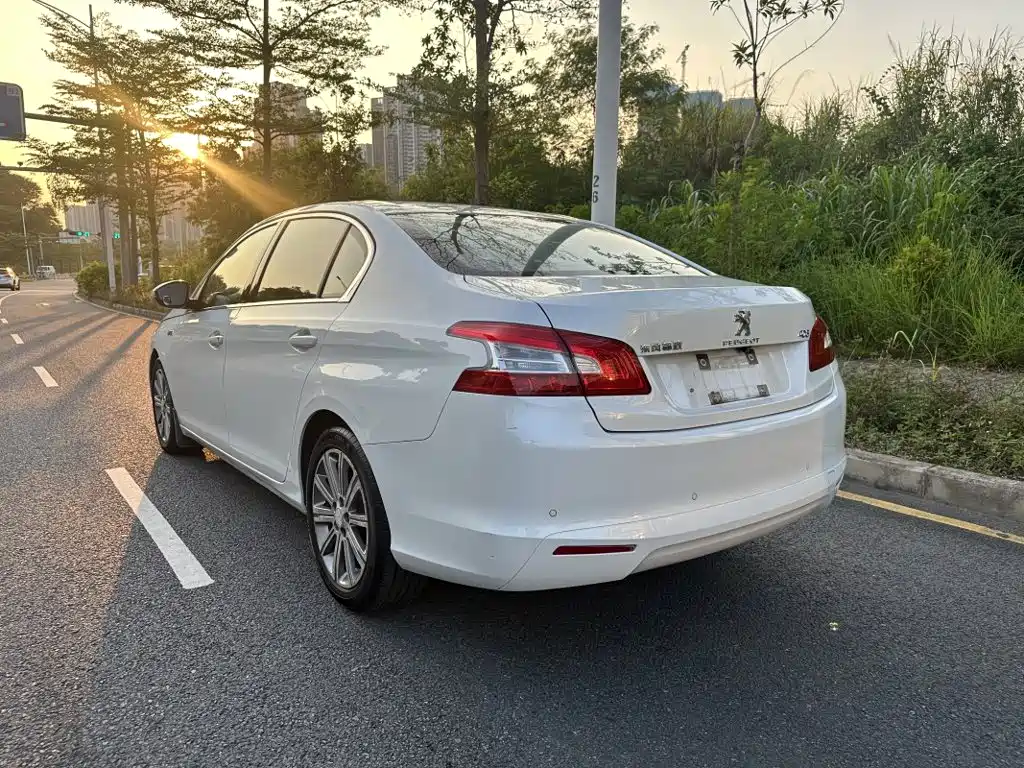 Peugeot 408 — миниатюра 7
