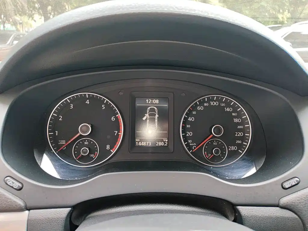 Volkswagen Sagitar — миниатюра 12