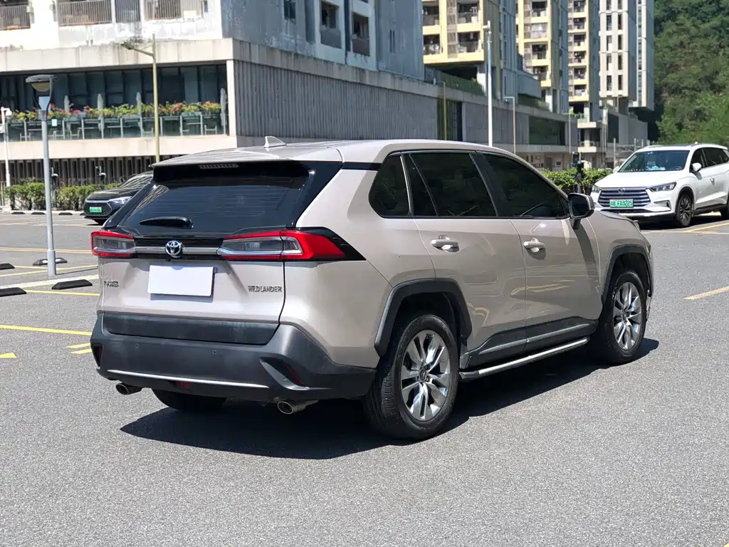 Toyota Wildlander — миниатюра 6