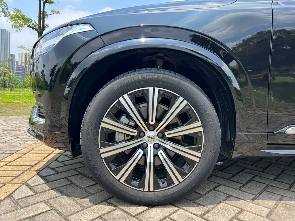 Volvo XC90 2020 T6 Luxury 7 мест