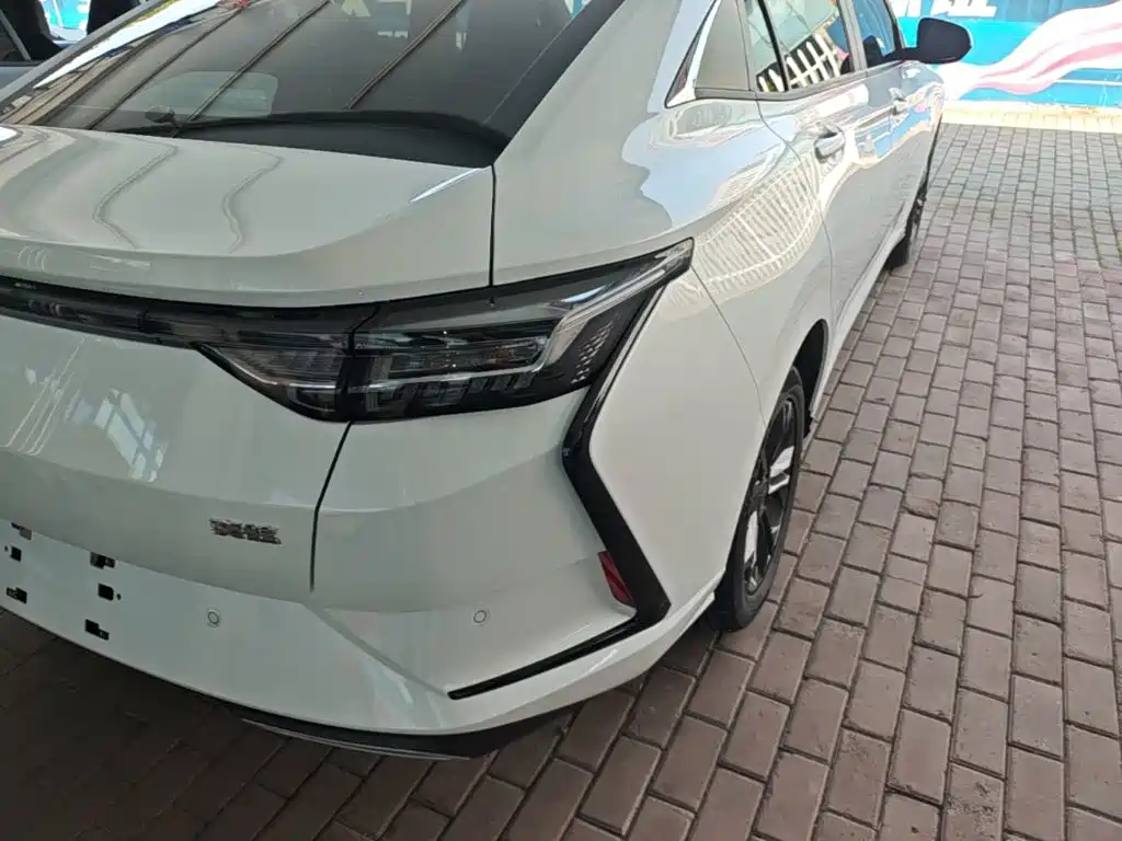 Aeolus Yixuan — миниатюра 8