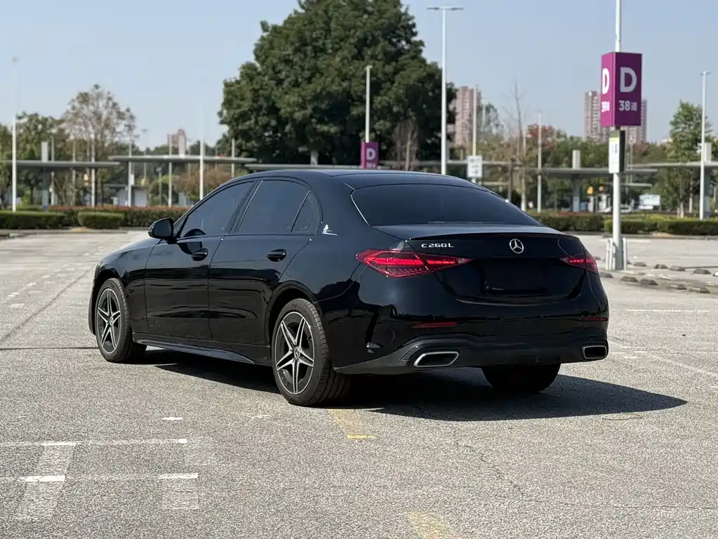 Mercedes-Benz C-Class — миниатюра 5