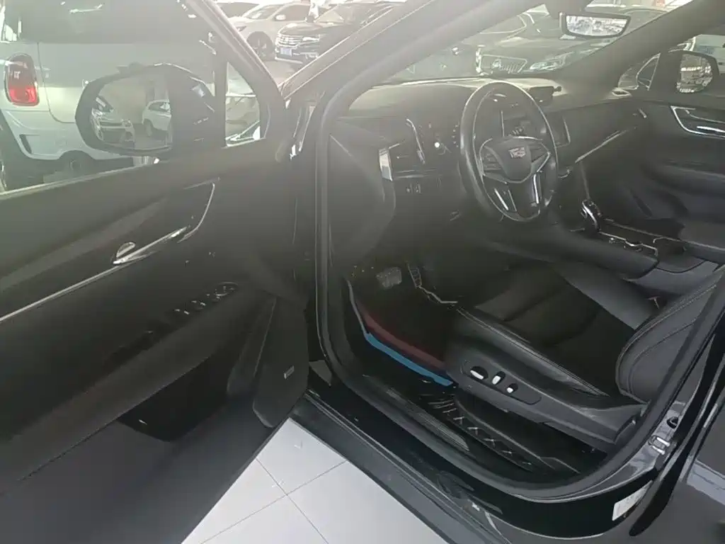 Cadillac XT5 — миниатюра 16