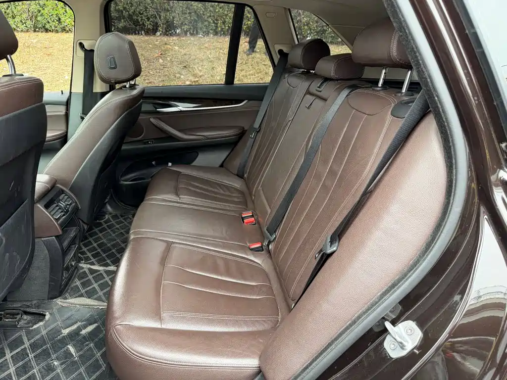 BMW X5 (Import) — миниатюра 12