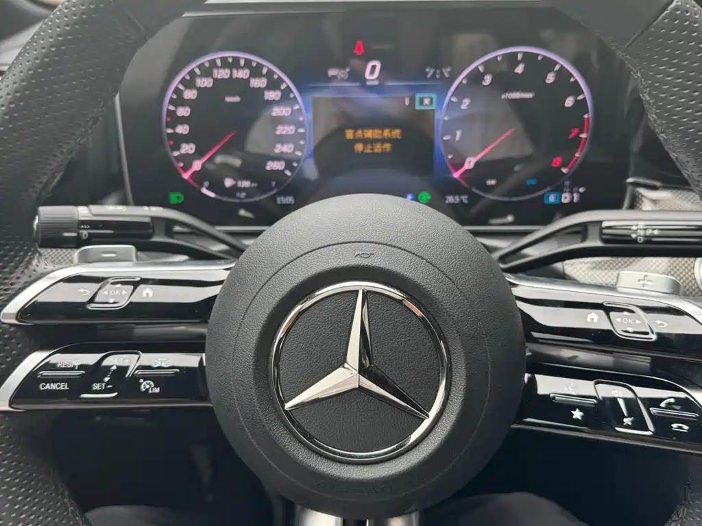 Mercedes-Benz C-Class — миниатюра 8