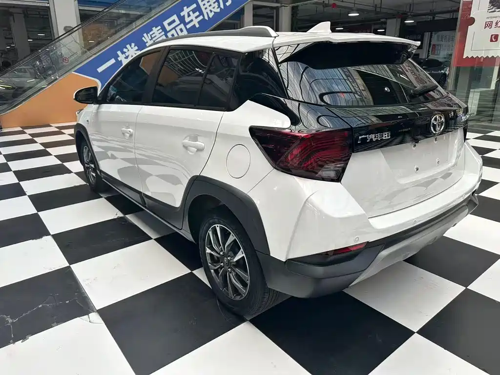 Toyota Yaris L — миниатюра 14