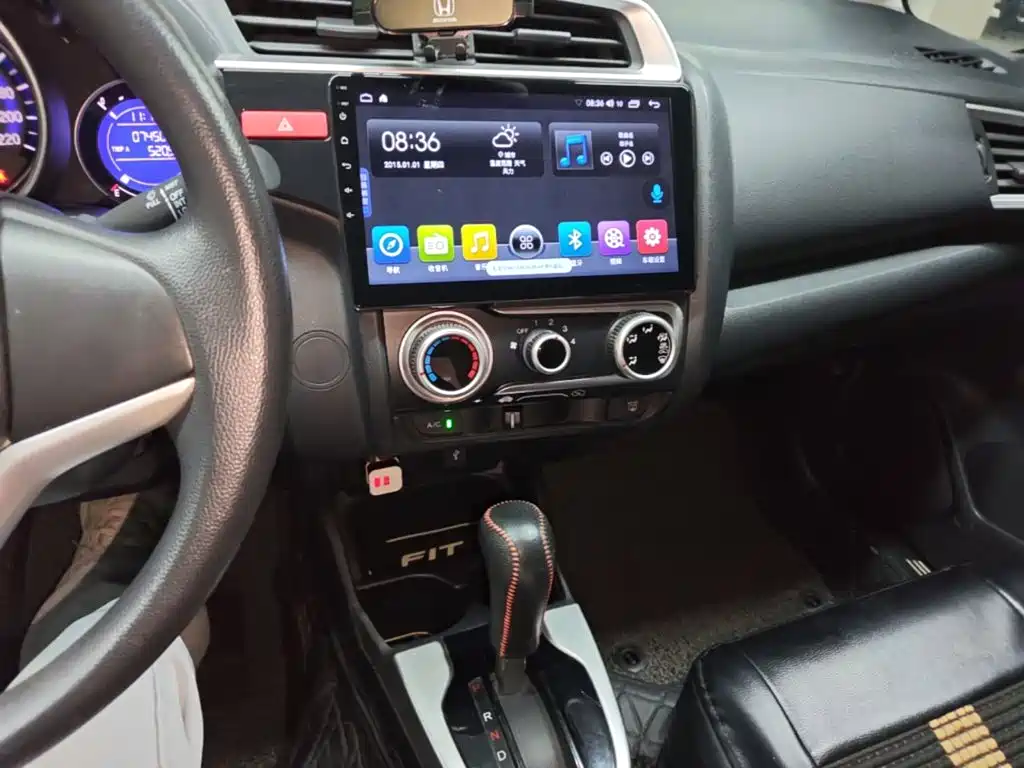 Honda Fit — миниатюра 13