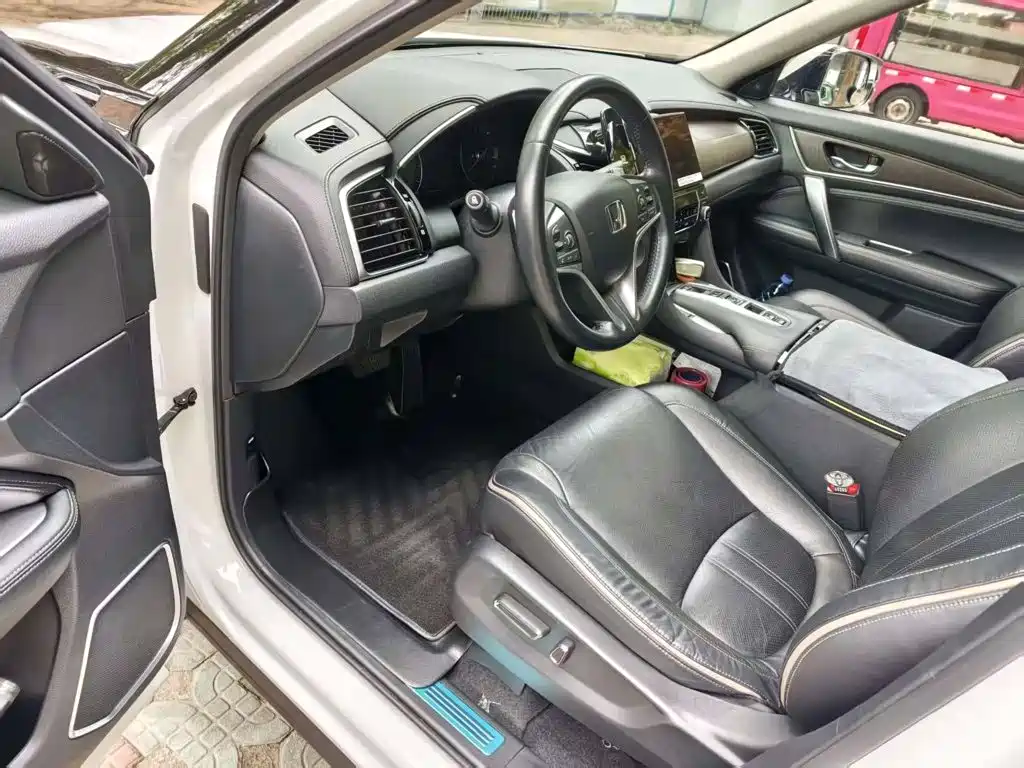 Honda Avancier — миниатюра 3