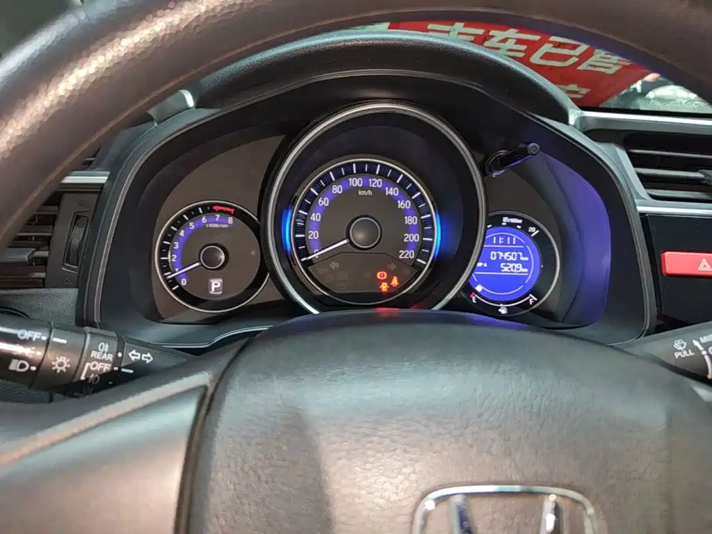 Honda Fit — миниатюра 12