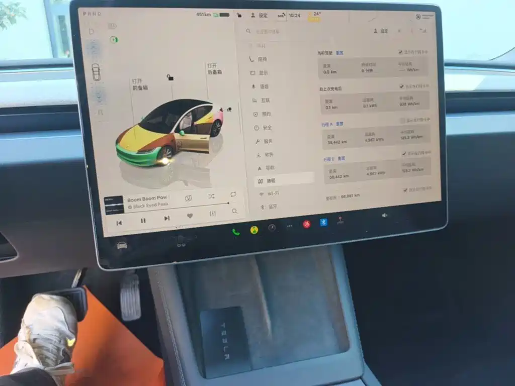 Tesla Model 3 — миниатюра 13