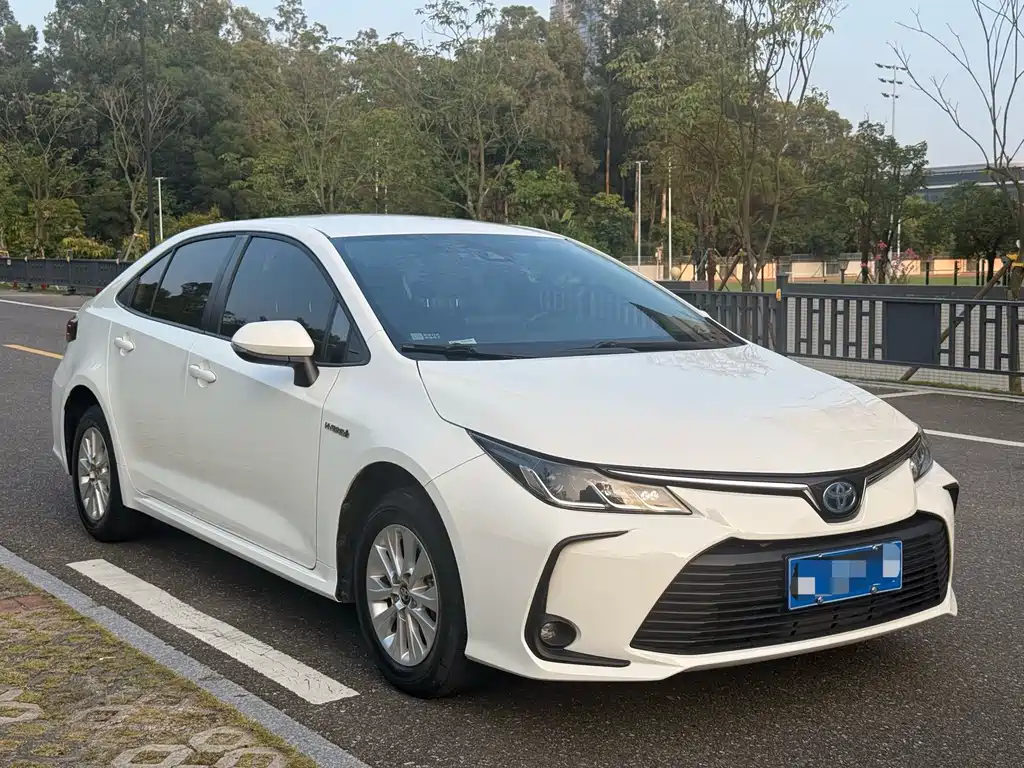 Toyota Corolla — миниатюра 3