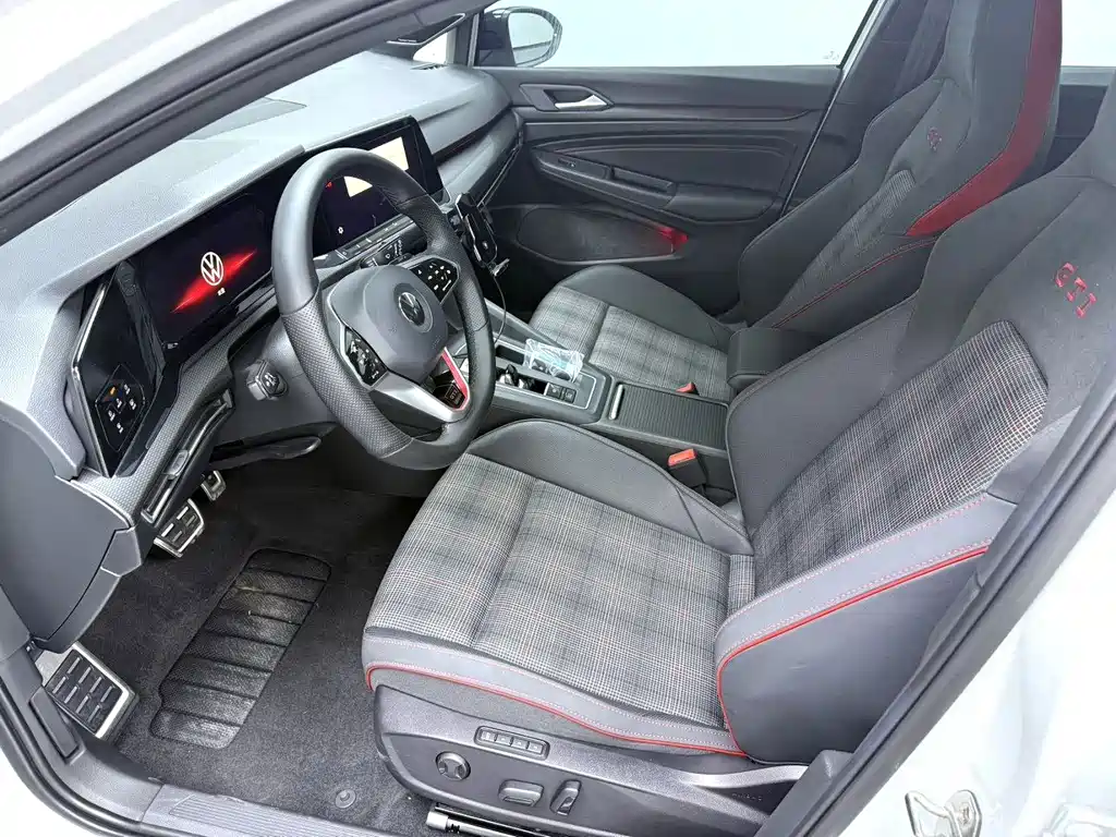 Volkswagen Golf GTI — миниатюра 4