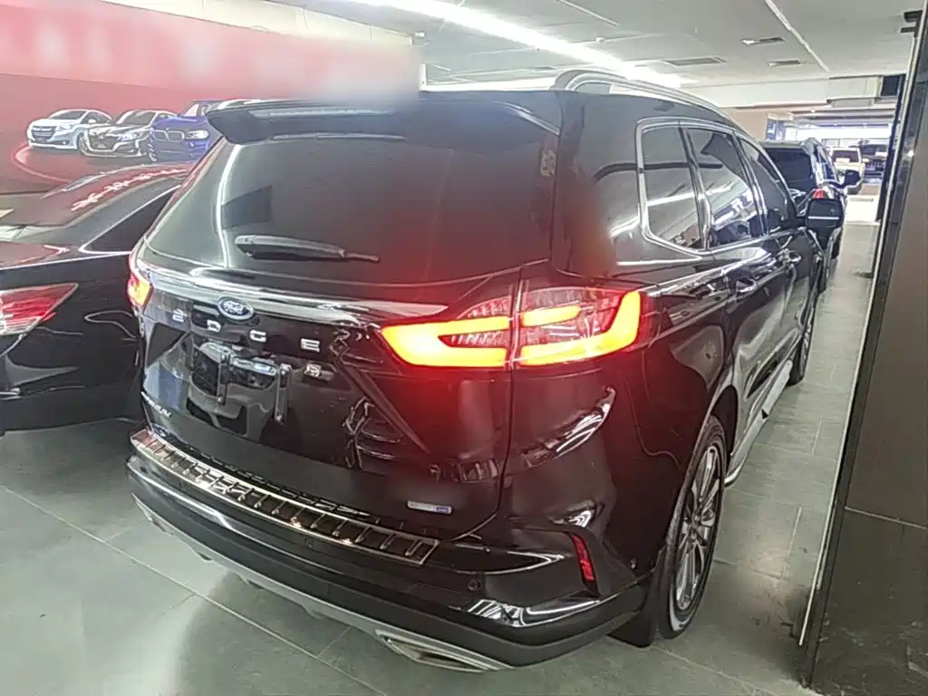 Ford Edge — миниатюра 7