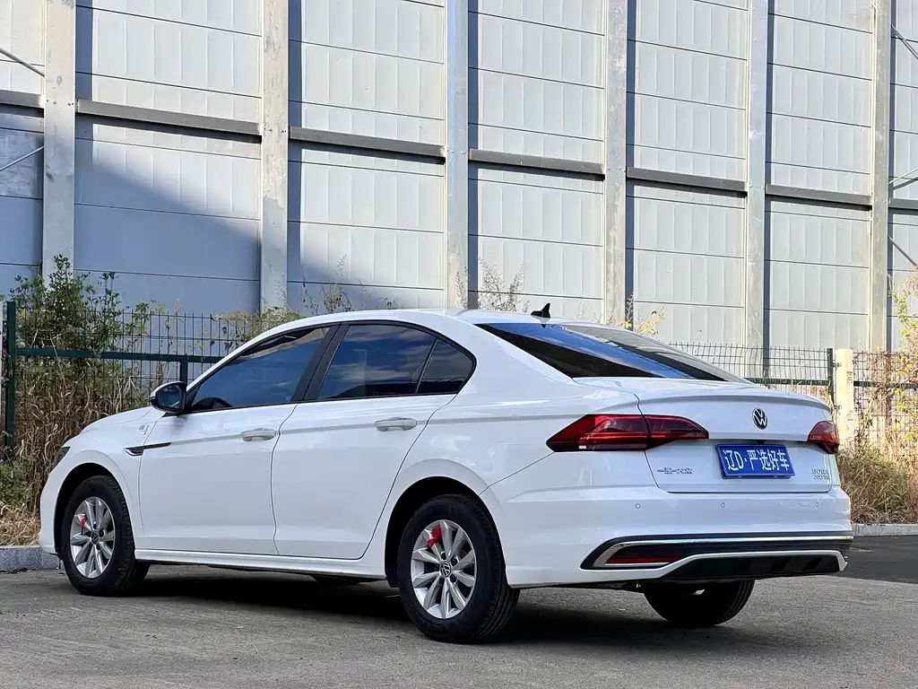 Volkswagen Bora — миниатюра 6