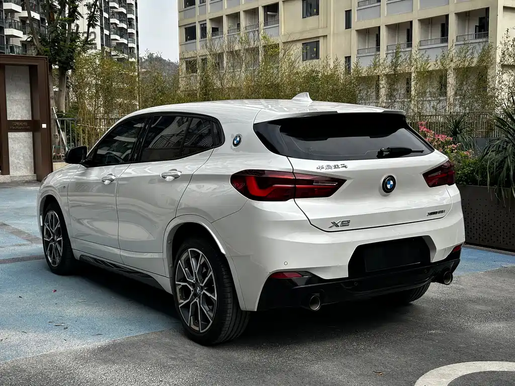 BMW X2