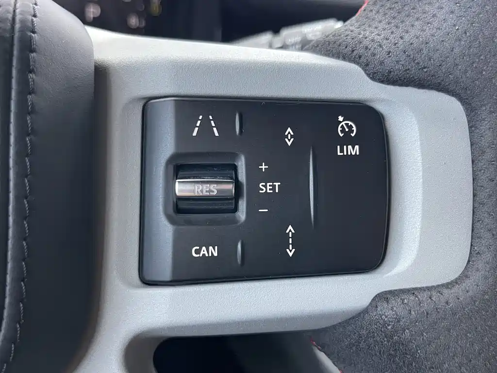 Land Rover Land Rover Defender 2023 110 3.0T P400 X-DYNAMIC HSE