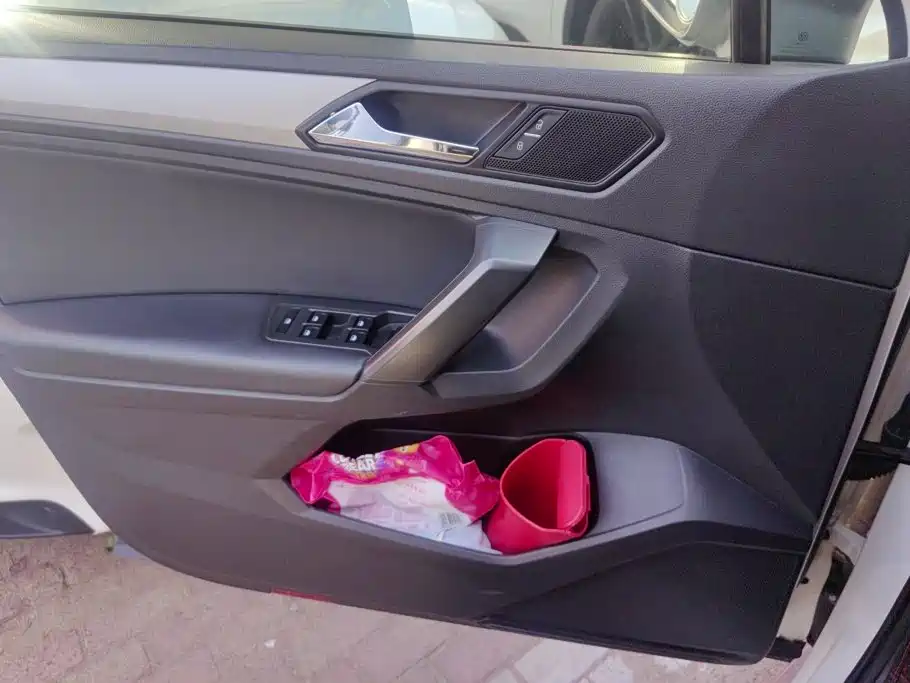 Volkswagen Tiguan L — миниатюра 7