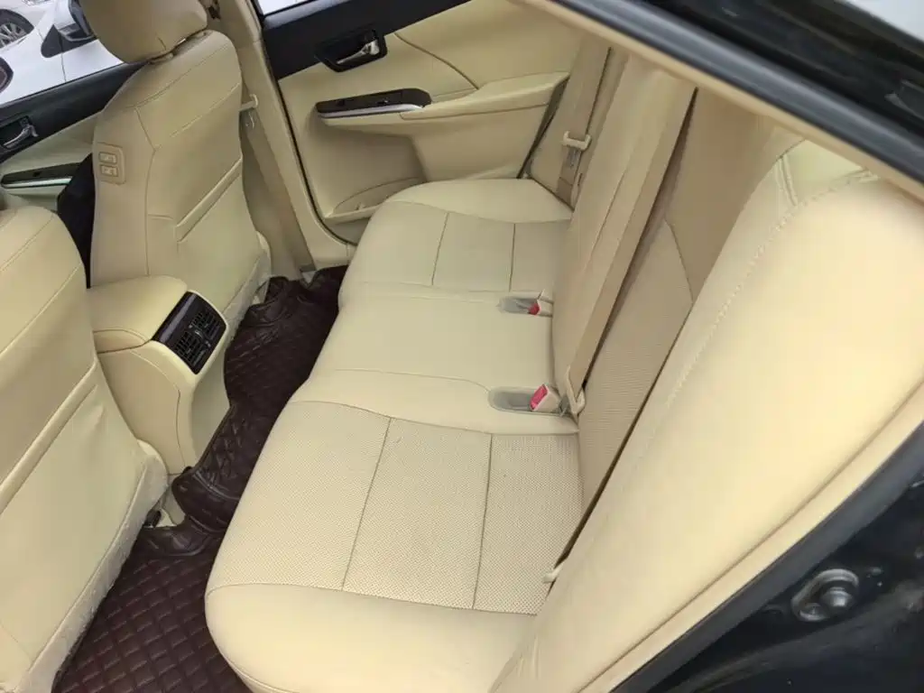 Toyota Camry — миниатюра 17