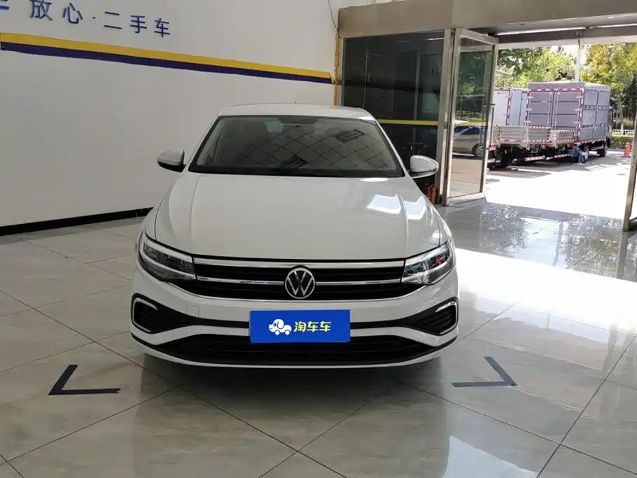 Volkswagen Bora — миниатюра 2