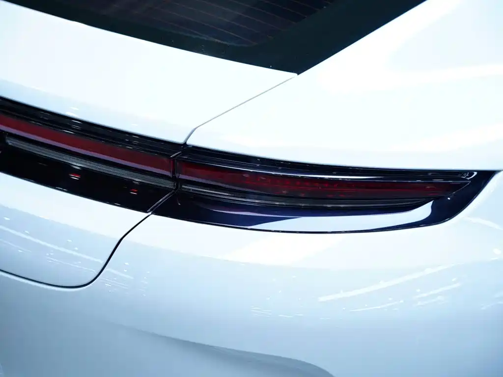 Porsche Panamera — миниатюра 10