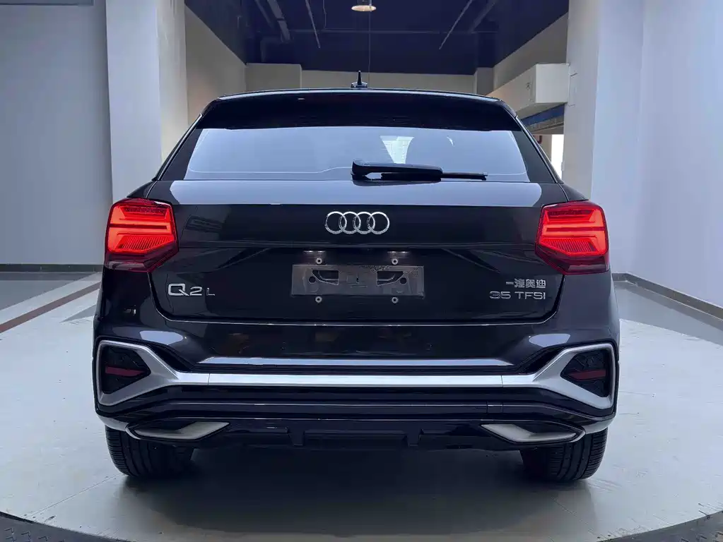 Audi Q2L — миниатюра 5