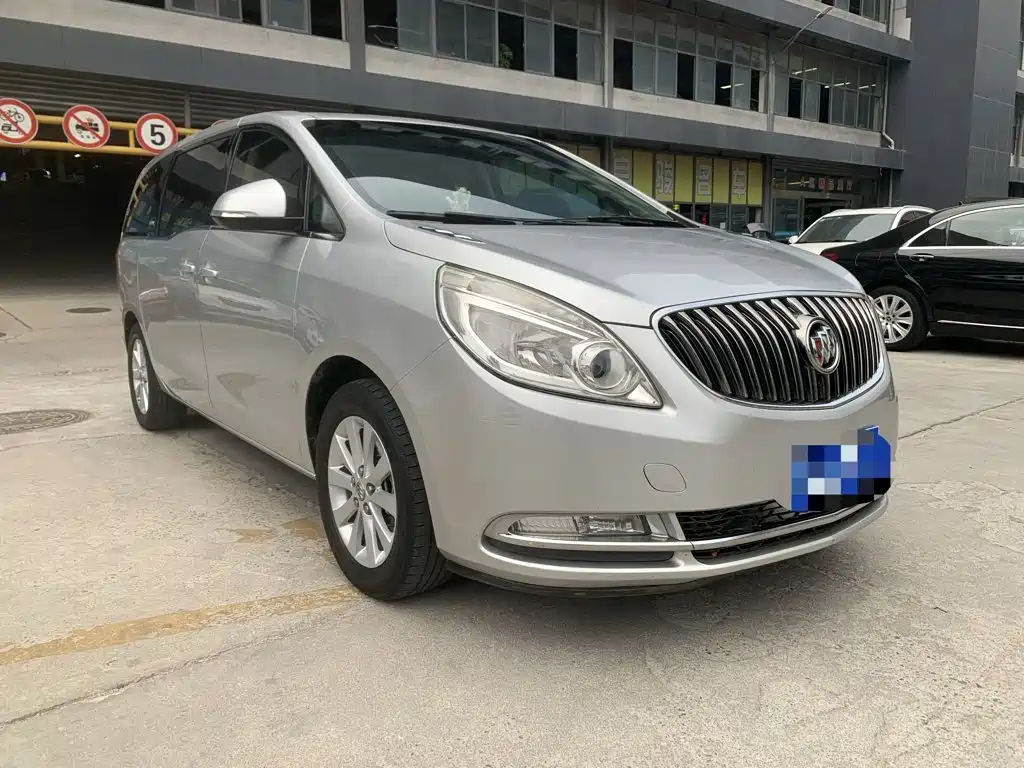 Buick GL8 — миниатюра 3