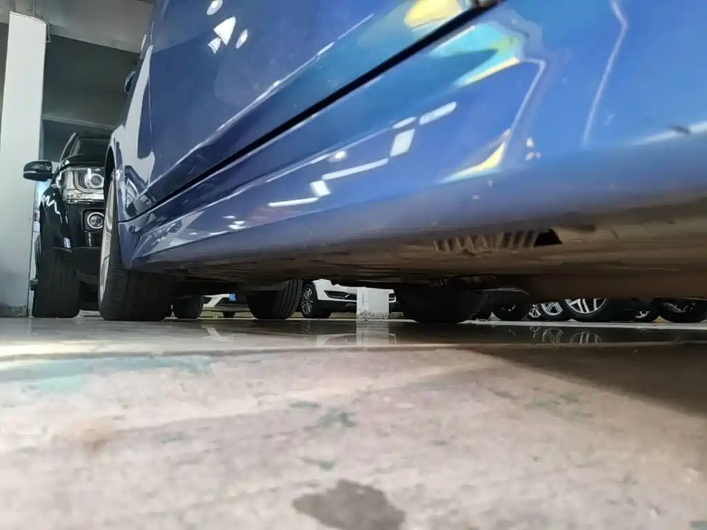 BMW 3 Series — миниатюра 21