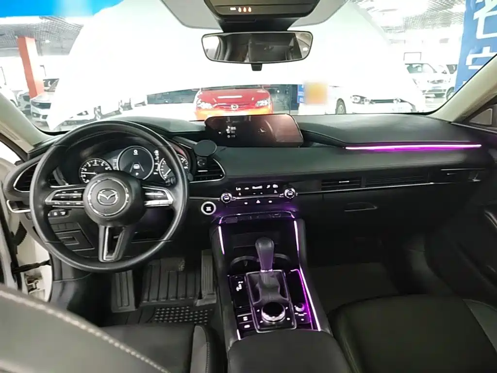 Mazda 3 Axela — миниатюра 10