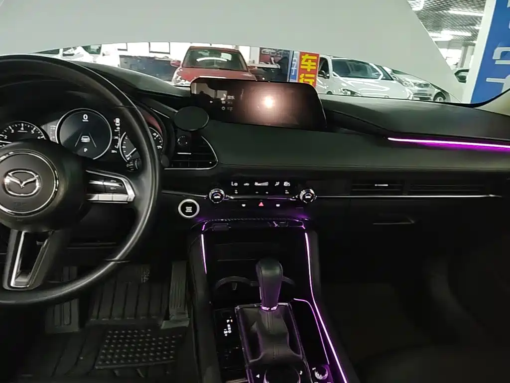 Mazda 3 Axela — миниатюра 13