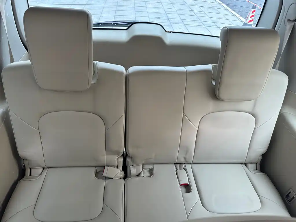 Nissan Patrol — миниатюра 21