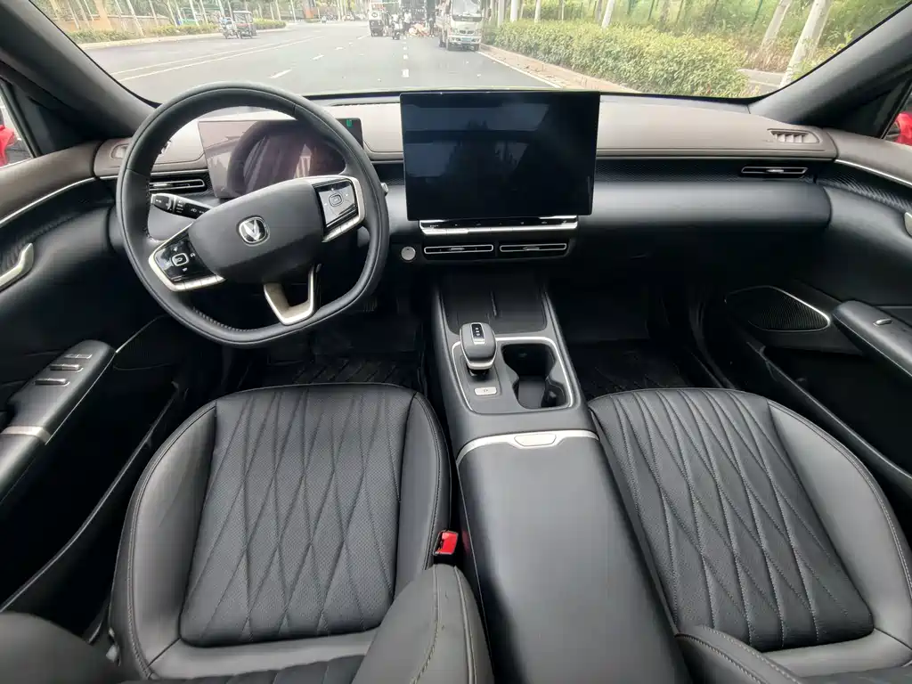 Changan Eado — миниатюра 6