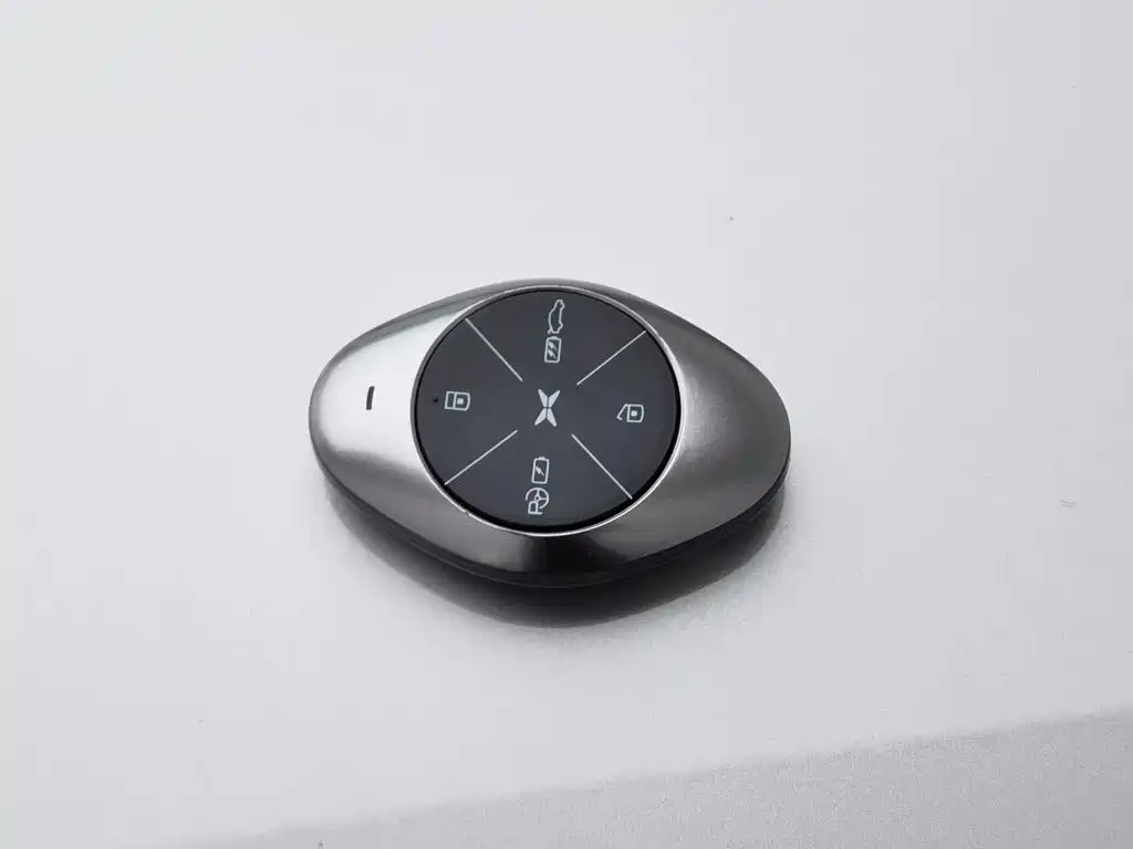 XPeng P7 — миниатюра 19