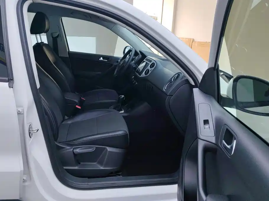 Volkswagen Tiguan — миниатюра 8