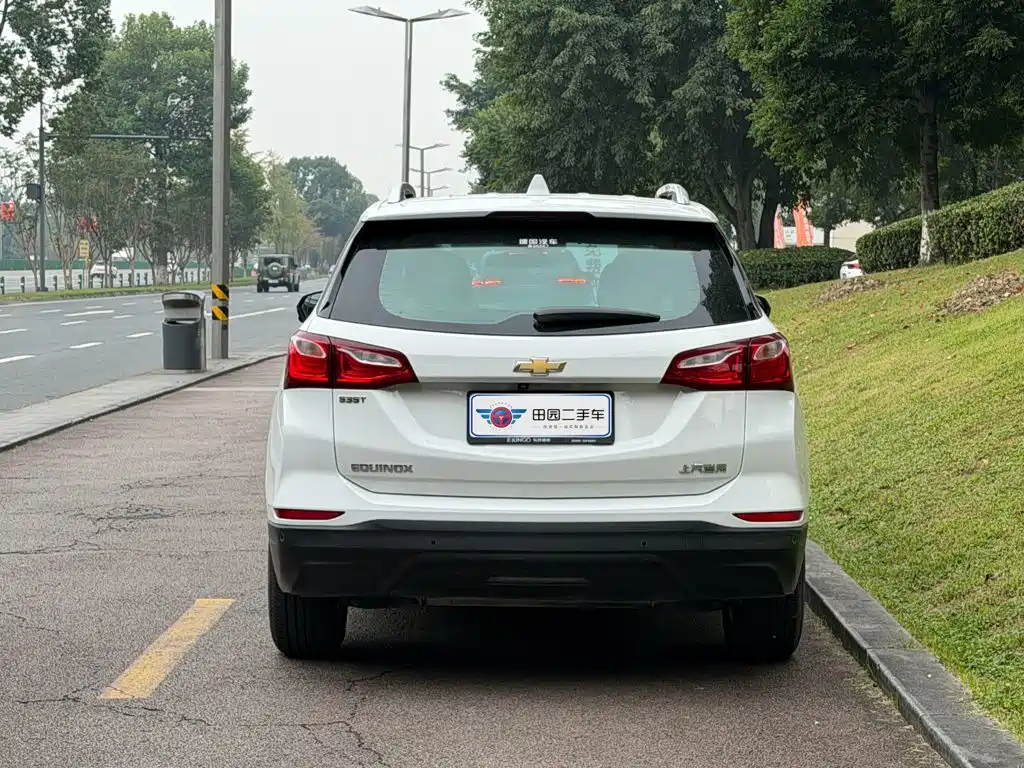 Chevrolet Equinox — миниатюра 5