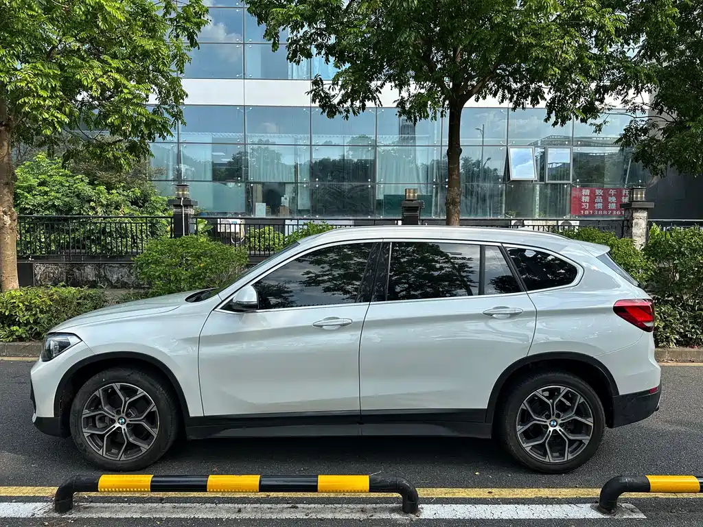 BMW X1 — миниатюра 10