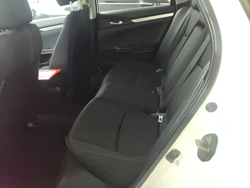 Honda Civic — миниатюра 17