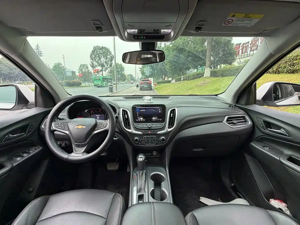 Chevrolet Equinox — миниатюра 13