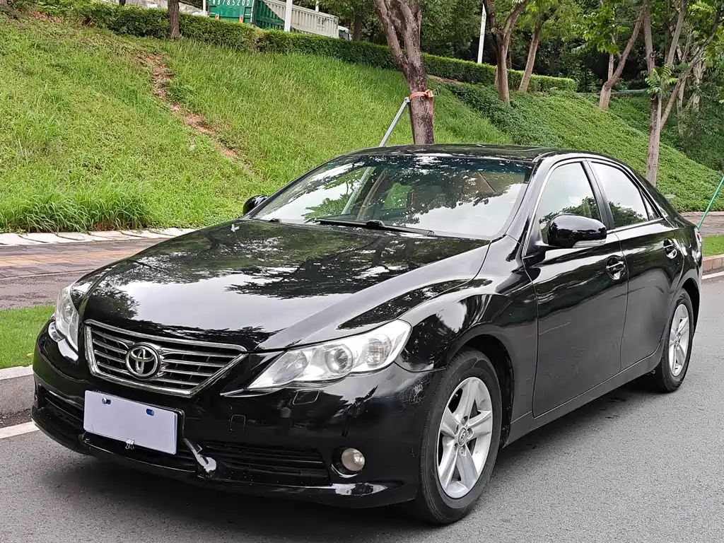 Toyota Reiz 2011