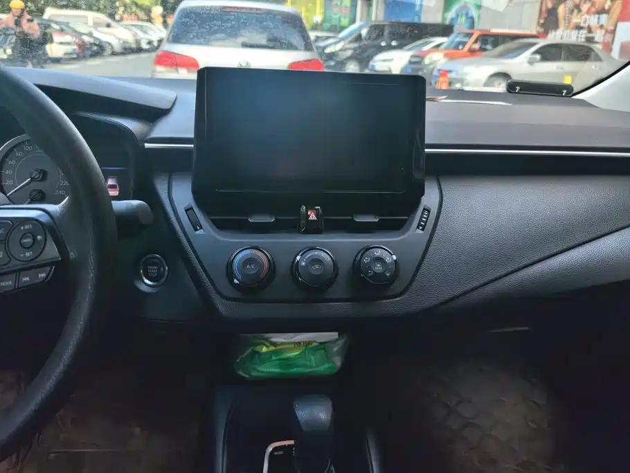 Toyota Corolla — миниатюра 13