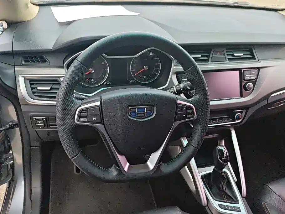 Geely Vision X3 — миниатюра 15