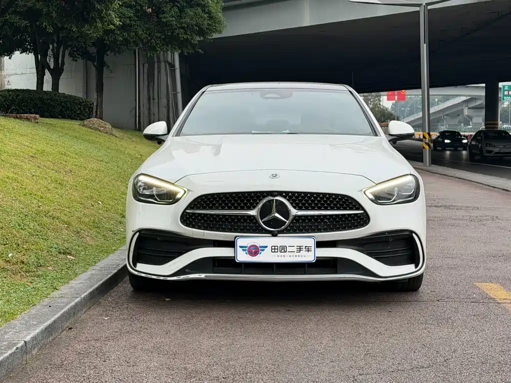 Mercedes-Benz C-Class — миниатюра 2