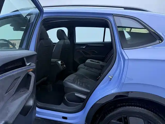 Volkswagen Tiguan L — миниатюра 11