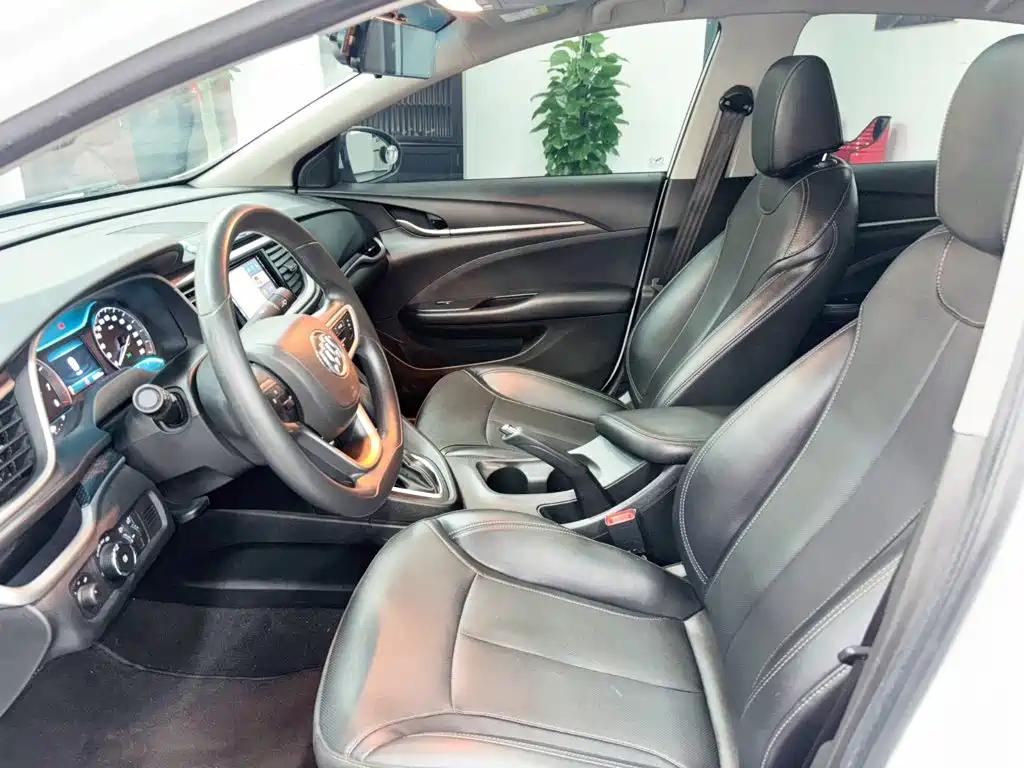 Buick Excelle — миниатюра 17