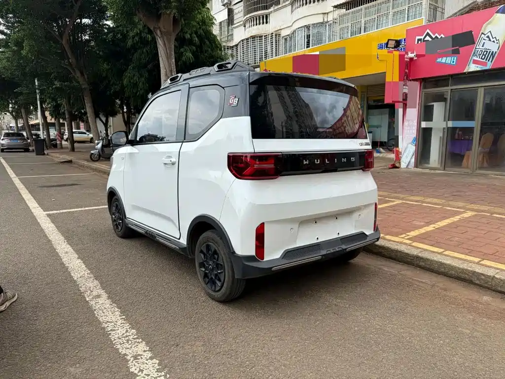 Wuling MINIEV — миниатюра 7