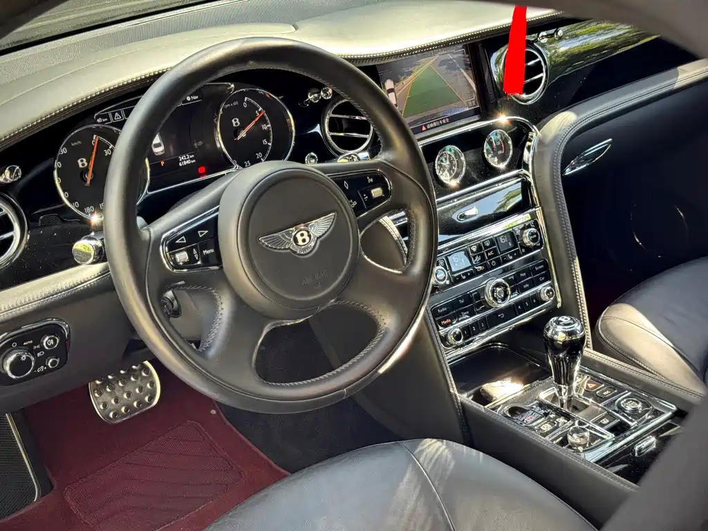 Bentley Mulsanne — миниатюра 9