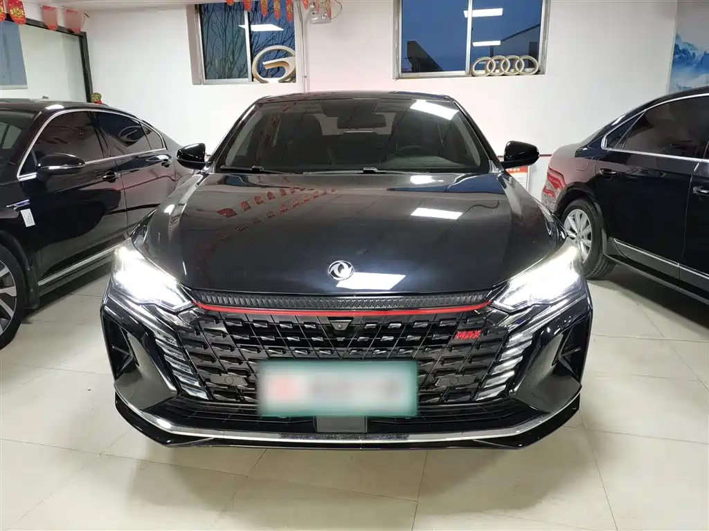 DONGFENG YI HYUN MAX