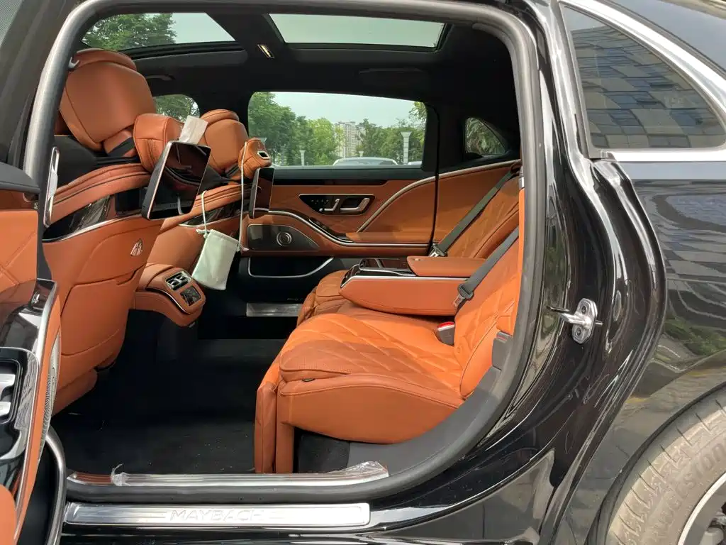 Mercedes-Benz S-Class — миниатюра 11