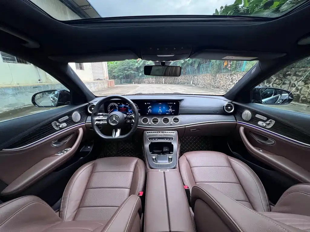 Mercedes-Benz E-Class — миниатюра 5