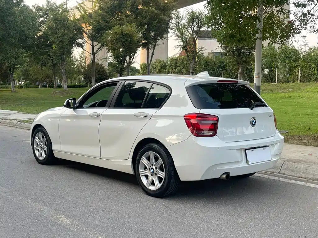 BMW 1 Series (Import) — миниатюра 5